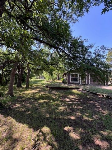 698 Mimosa Drive, Pottsboro, TX 75076