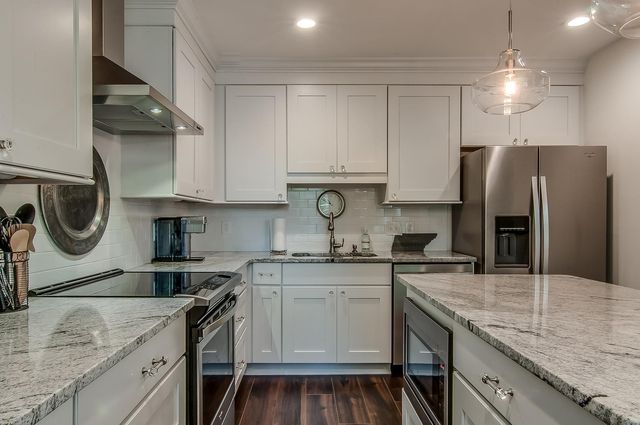 11 Waters Ave, Nashville, TN 37206