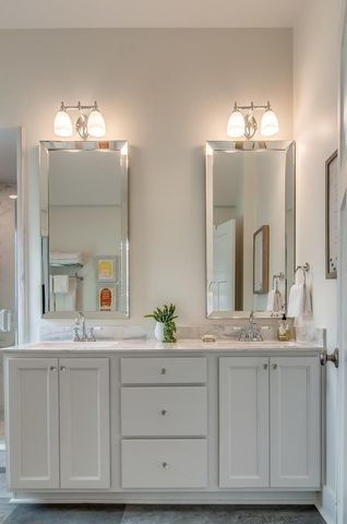 11 Waters Ave, Nashville, TN 37206