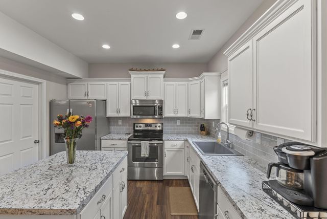 501 Mcpeek Place, Nicholasville, KY 40356