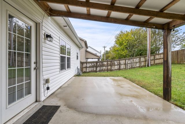 501 Mcpeek Place, Nicholasville, KY 40356