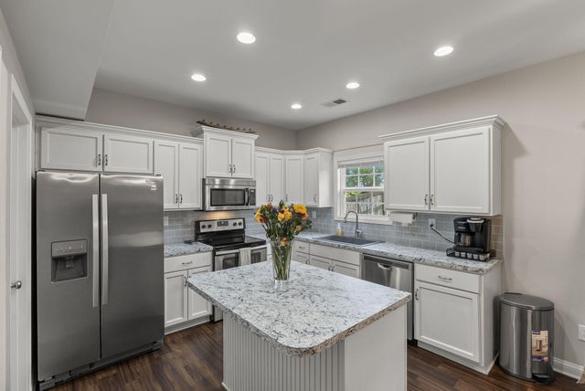 501 Mcpeek Place, Nicholasville, KY 40356