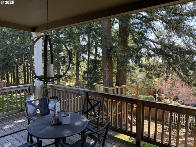 2491 SATTER St, West Linn, OR 97068