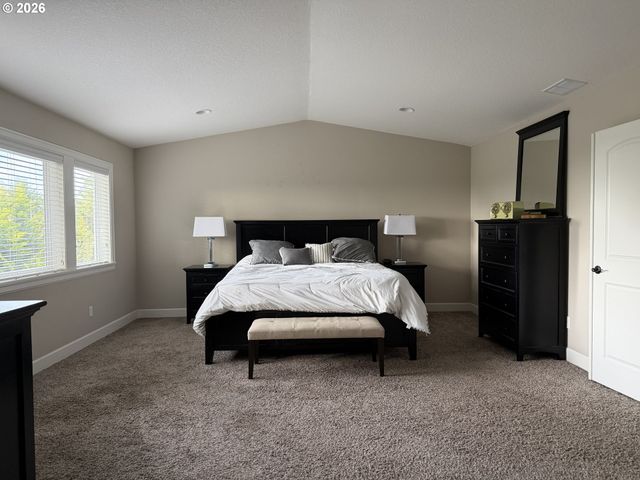 2491 SATTER St, West Linn, OR 97068