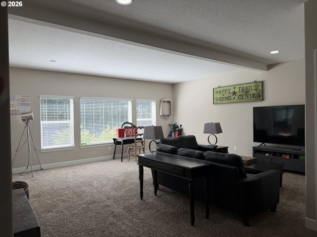 2491 SATTER St, West Linn, OR 97068