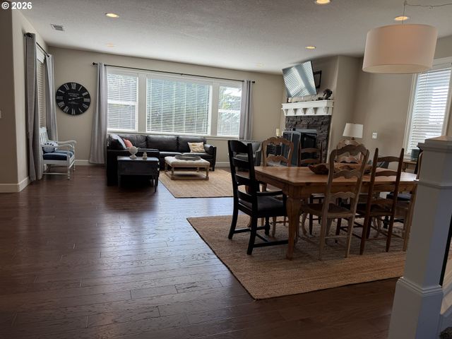 2491 SATTER St, West Linn, OR 97068