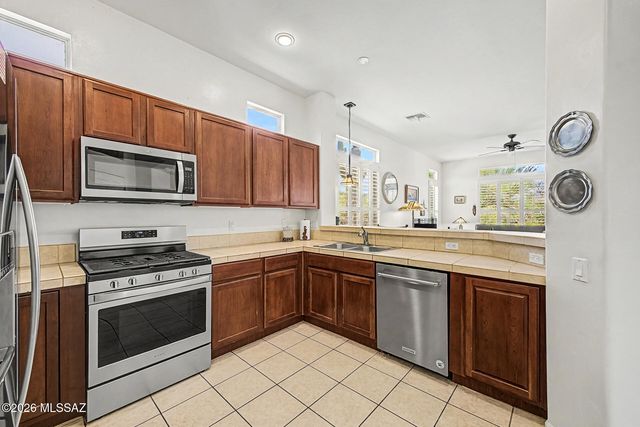 5186 W Desert Song Place, Marana, AZ 85658