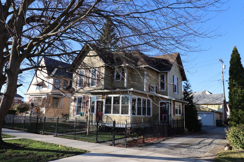 1114 Michigan Avenue, La Porte, IN 46350