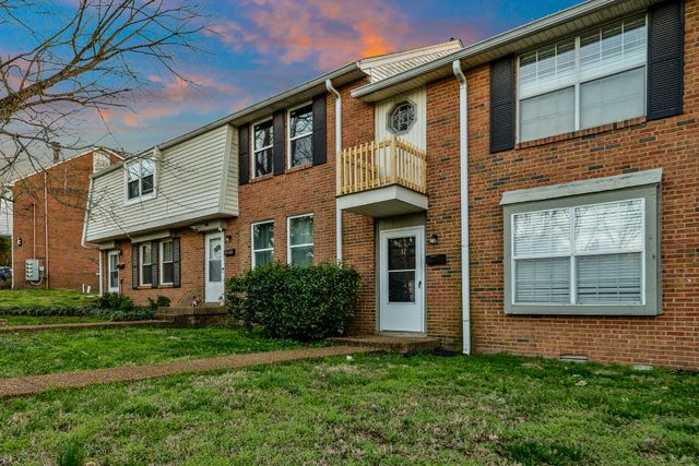 5510 Country Dr Apt 12, Nashville, TN 37211