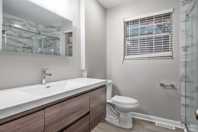 5510 Country Dr Apt 12, Nashville, TN 37211