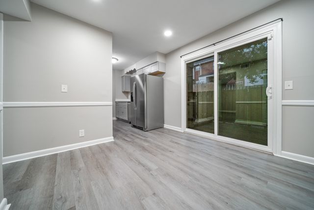 5510 Country Dr Apt 12, Nashville, TN 37211