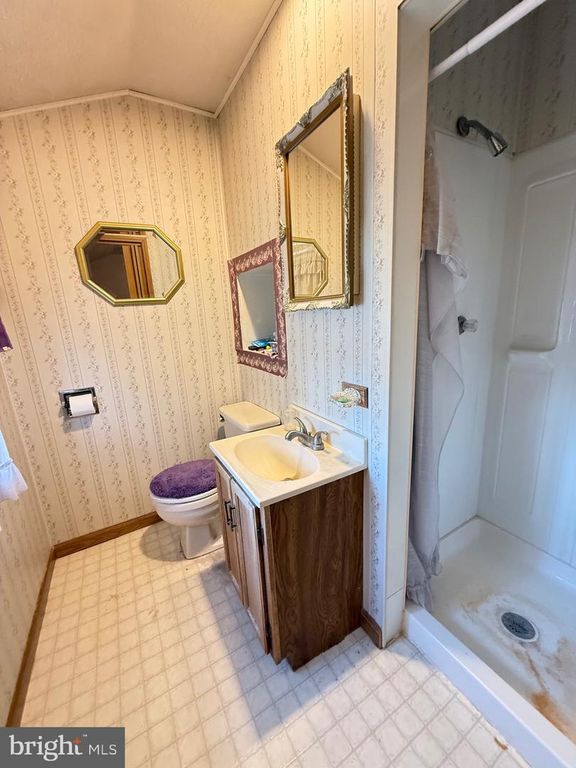 26 VERNON ST, Keyser, WV 26726