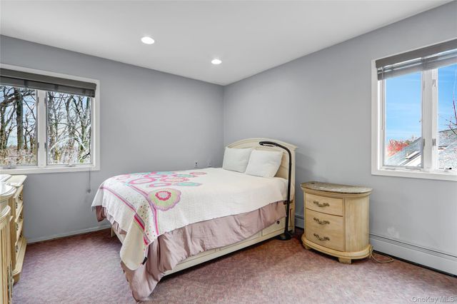 4 Verity Lane, Roslyn, NY 11576