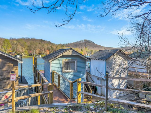 1700 W Lakeshore Drive, Landrum, SC 29356
