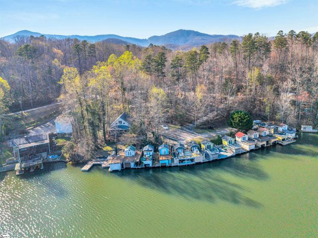 1700 W Lakeshore Drive, Landrum, SC 29356