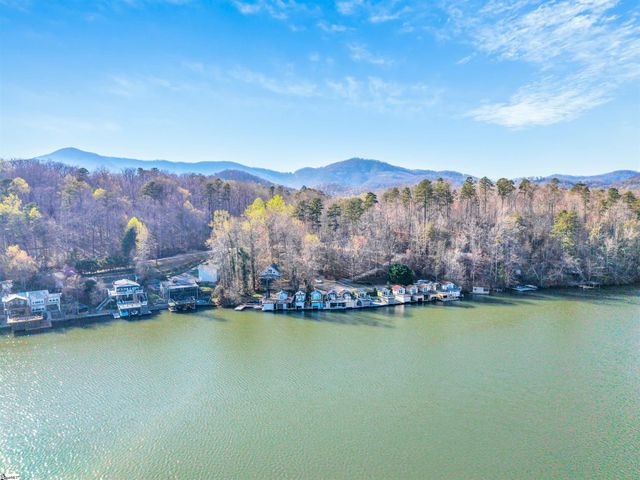 1700 W Lakeshore Drive, Landrum, SC 29356