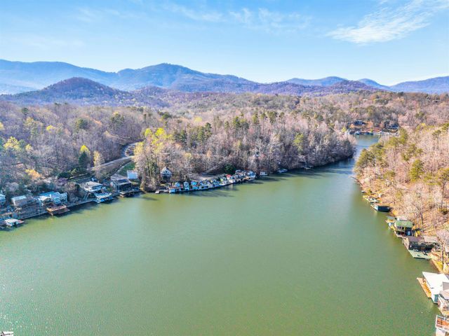 1700 W Lakeshore Drive, Landrum, SC 29356
