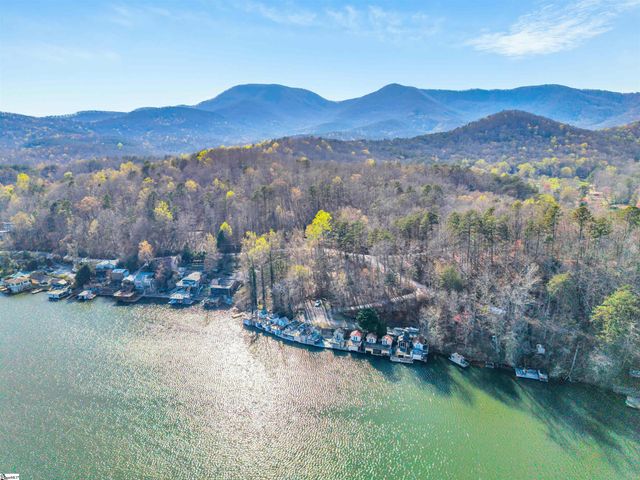1700 W Lakeshore Drive, Landrum, SC 29356