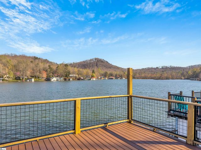 1700 W Lakeshore Drive, Landrum, SC 29356