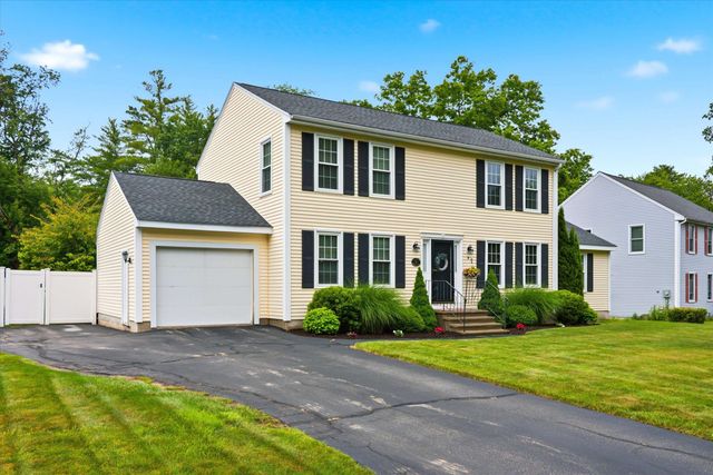 69 Mallard Point Road, Merrimack, NH 03054