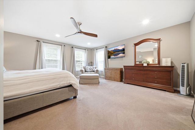 69 Mallard Point Road, Merrimack, NH 03054
