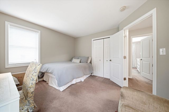 69 Mallard Point Road, Merrimack, NH 03054
