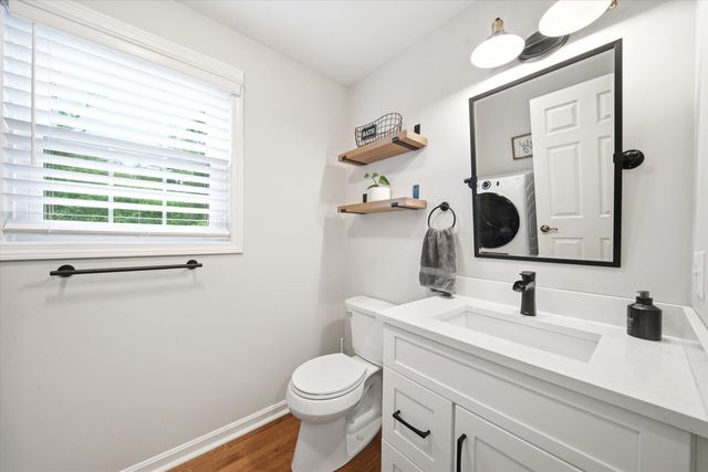 69 Mallard Point Road, Merrimack, NH 03054