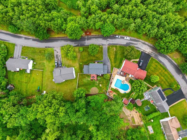 69 Mallard Point Road, Merrimack, NH 03054