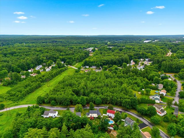 69 Mallard Point Road, Merrimack, NH 03054
