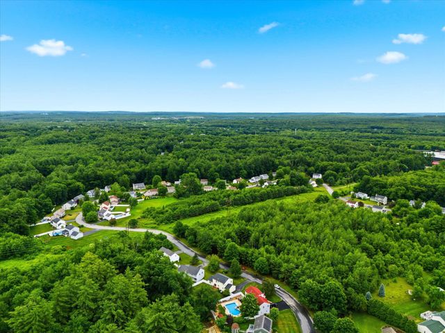 69 Mallard Point Road, Merrimack, NH 03054