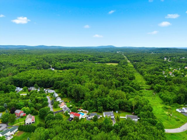 69 Mallard Point Road, Merrimack, NH 03054