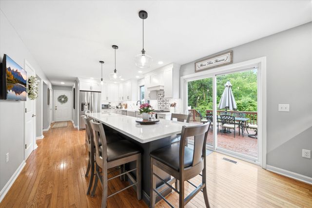 69 Mallard Point Road, Merrimack, NH 03054