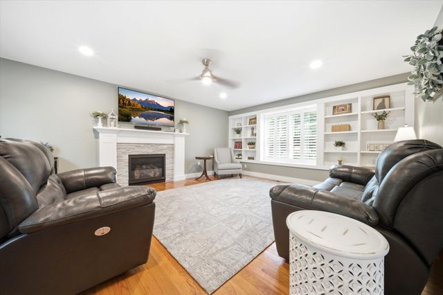 69 Mallard Point Road, Merrimack, NH 03054