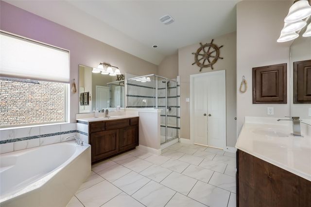 7430 Pace Ravine DR, Lago Vista, TX 78645