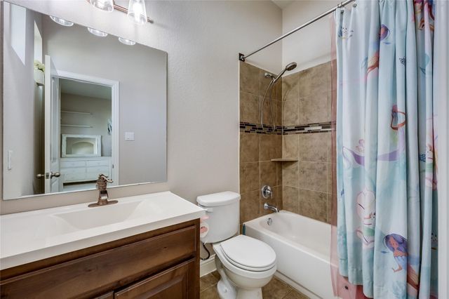 7430 Pace Ravine DR, Lago Vista, TX 78645