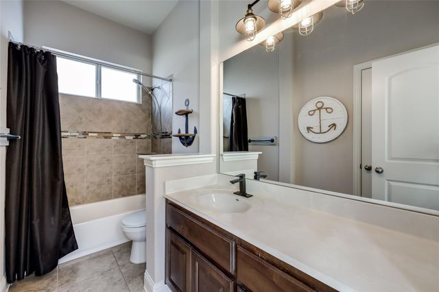 7430 Pace Ravine DR, Lago Vista, TX 78645