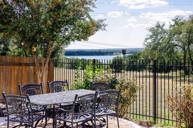 7430 Pace Ravine DR, Lago Vista, TX 78645