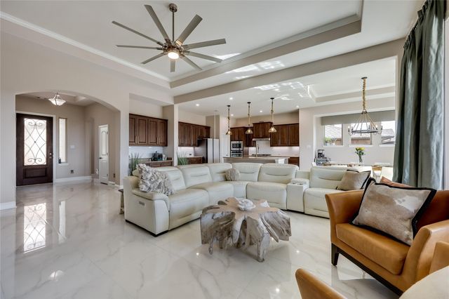 7430 Pace Ravine DR, Lago Vista, TX 78645