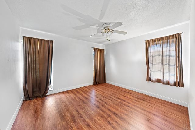 315 CIRCLE Drive S 201, Boynton Beach, FL 33435