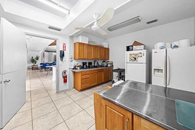 315 CIRCLE Drive S 201, Boynton Beach, FL 33435
