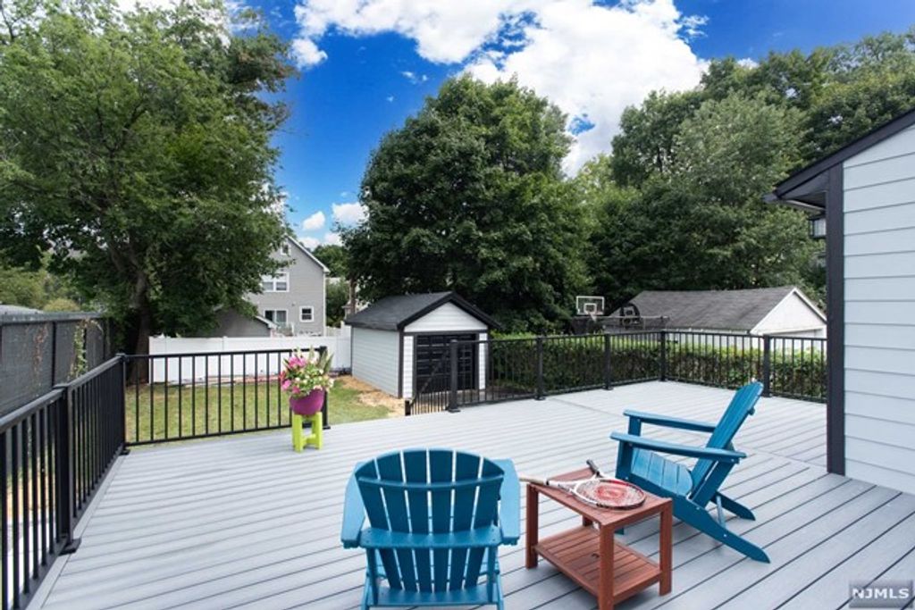 21 Marston Place, Montclair, NJ 07042
