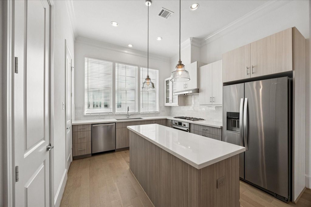 3407 Timbergrove Oaks Street, Houston, TX 77008