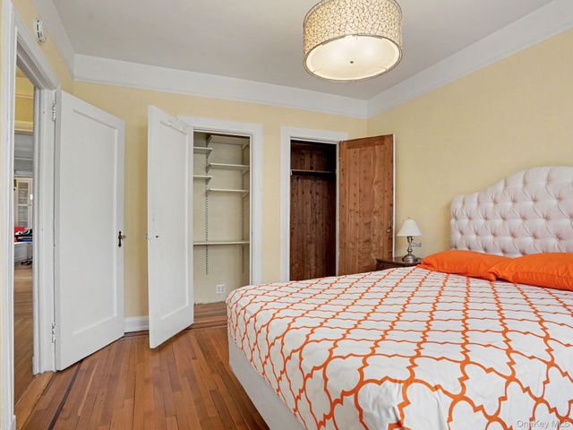 2 Westchester Avenue 4J, White Plains, NY 10601