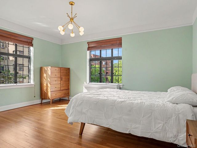 2 Westchester Avenue 4J, White Plains, NY 10601