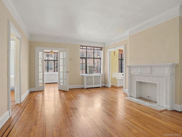2 Westchester Avenue 4J, White Plains, NY 10601