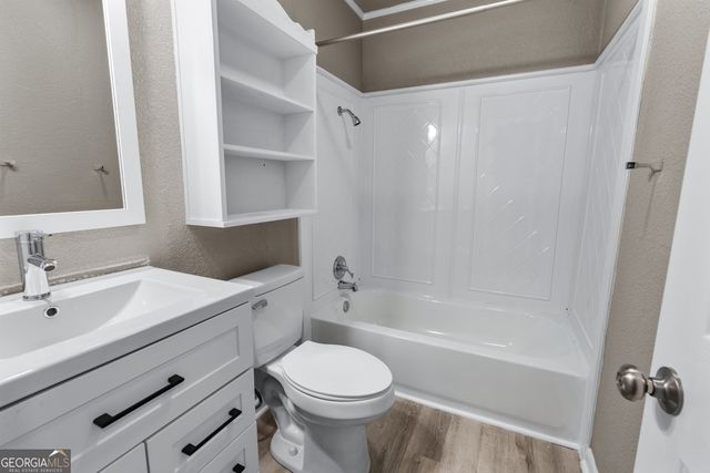 545 S 5th Street, Jesup, GA 31545