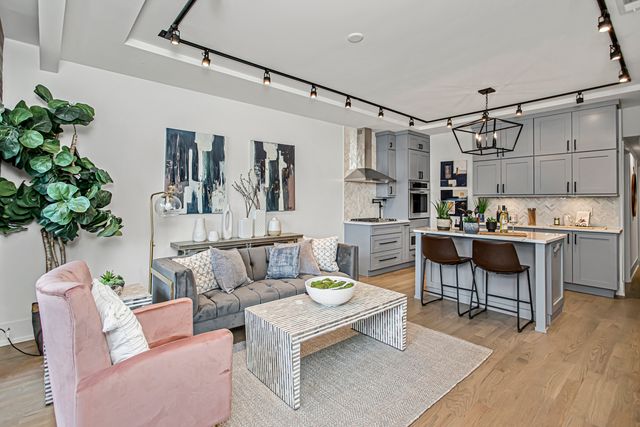 6526 S Ingleside Avenue 2N, Chicago, IL 60637