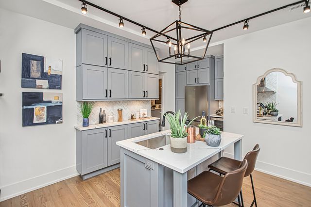 6526 S Ingleside Avenue 2N, Chicago, IL 60637