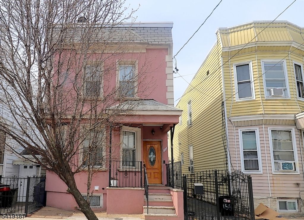 155 Brill St, Newark City, NJ 07105