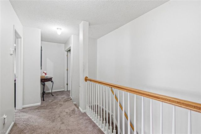 945 Foxboro DR, Newport News, VA 23602